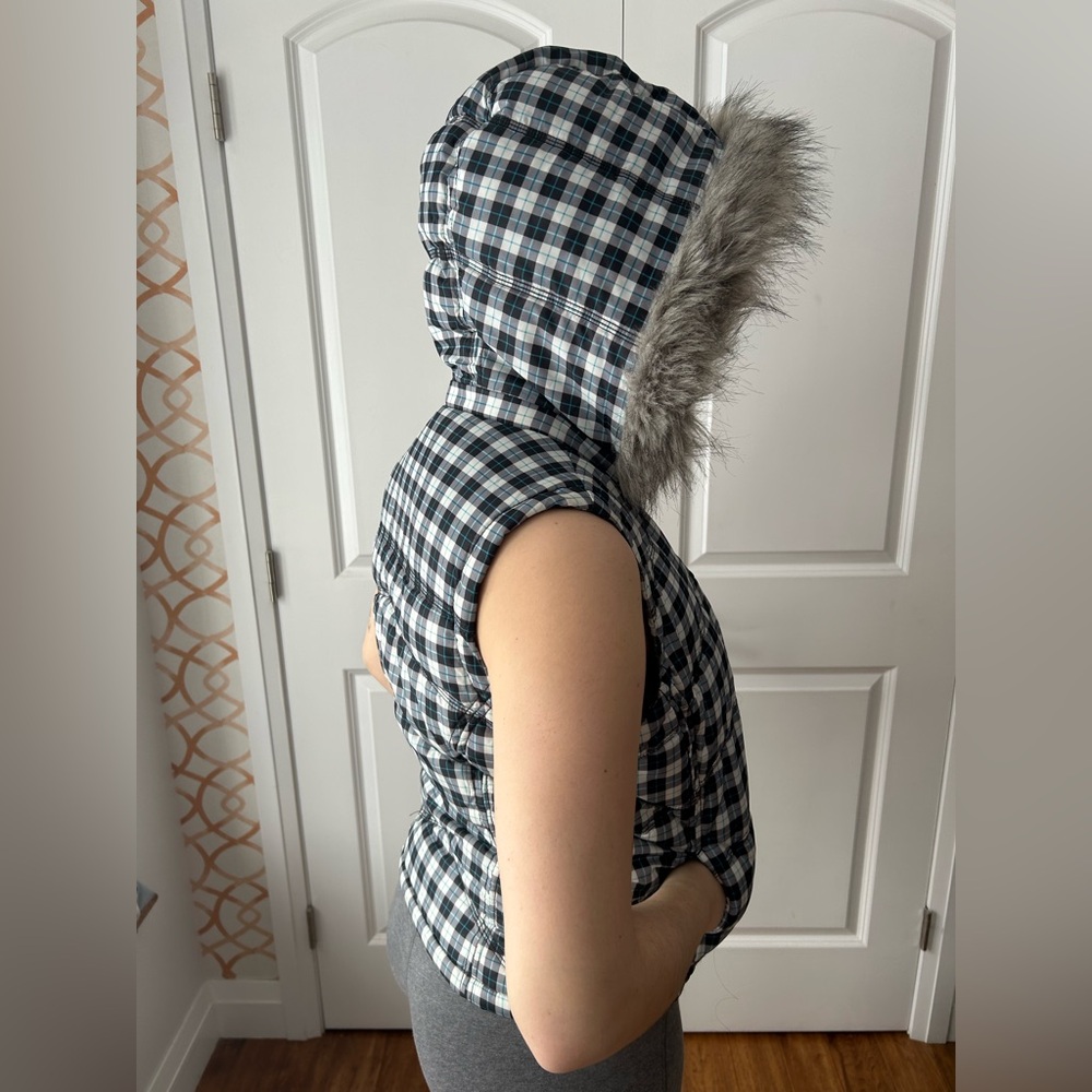 Aeropostale Kids/Women’s Checkered Hooded Vest with Faux Fur